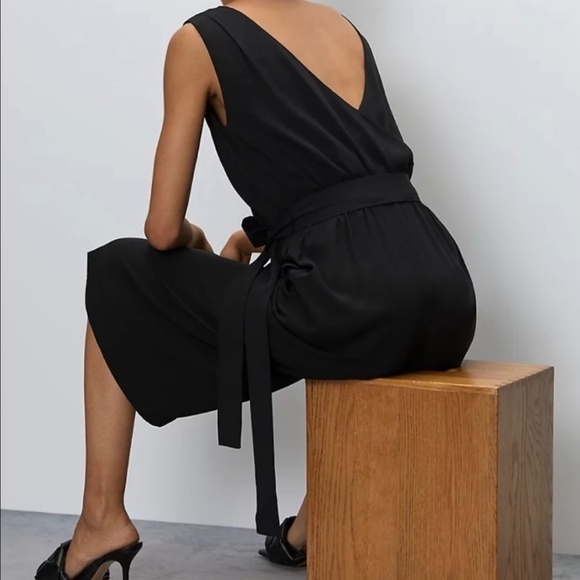 ARITZIA BABATON Maximillion Black Viscose Poly Crepe Belted Cropped Jumpsuit XXS - Picture 14 of 15